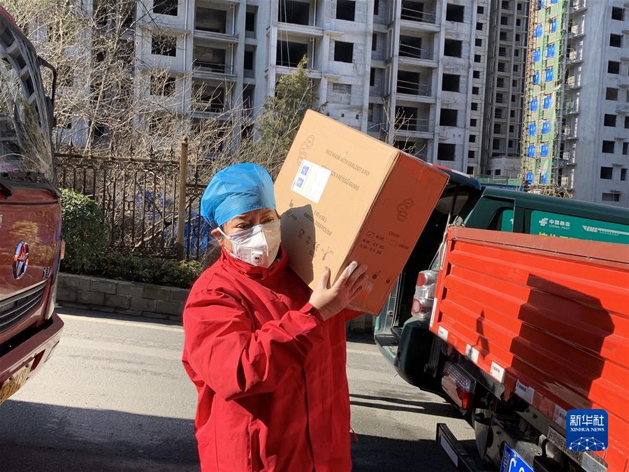 (新华全媒头条·图文互动)(4)习近平关心关怀劳动者的故事